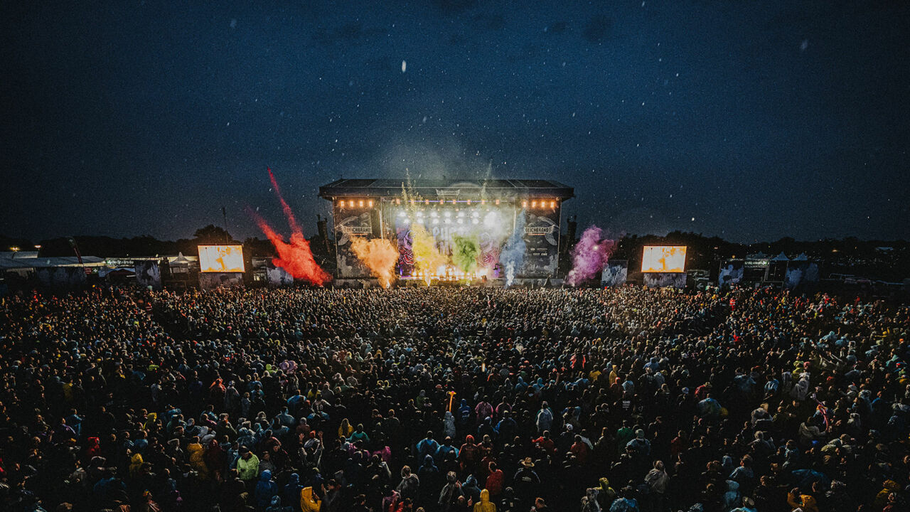 Cro beim Deichbrand-Festival