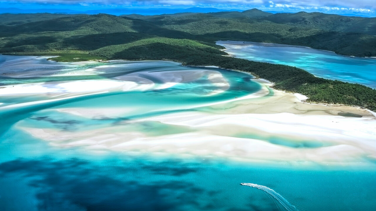 Luftaufnahme vom Whitehaven Beach in Australien