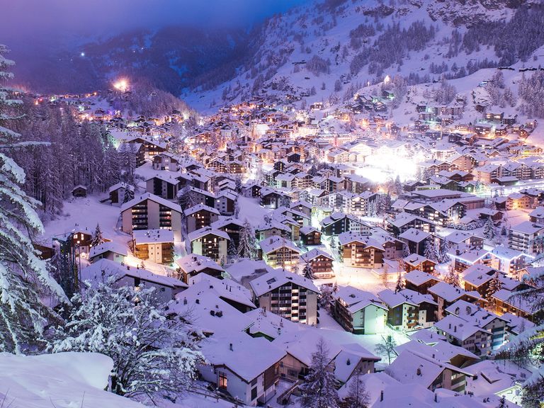 Winterwunderland im Tal von Zermatt im Schweizer Kanton Wallis Zermatt, Wallis Schweiz