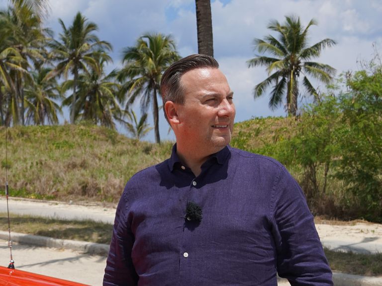 Auf Reisen hat Tim Raue für alle Eventualitäten einen Plan parat. Tim Raue in Havanna, Kuba