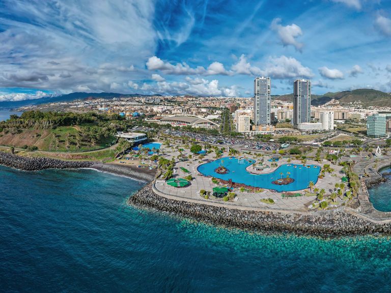 Blick auf die Inselhauptstadt Santa Cruz de Tenerife Blick auf Santa Cruz de Tenerife