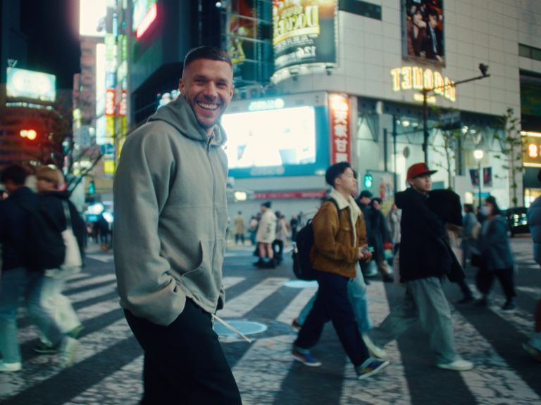 Lukas Podolski in Tokio, Japan Lukas Podolski in Tokio, Japan, Netflix
