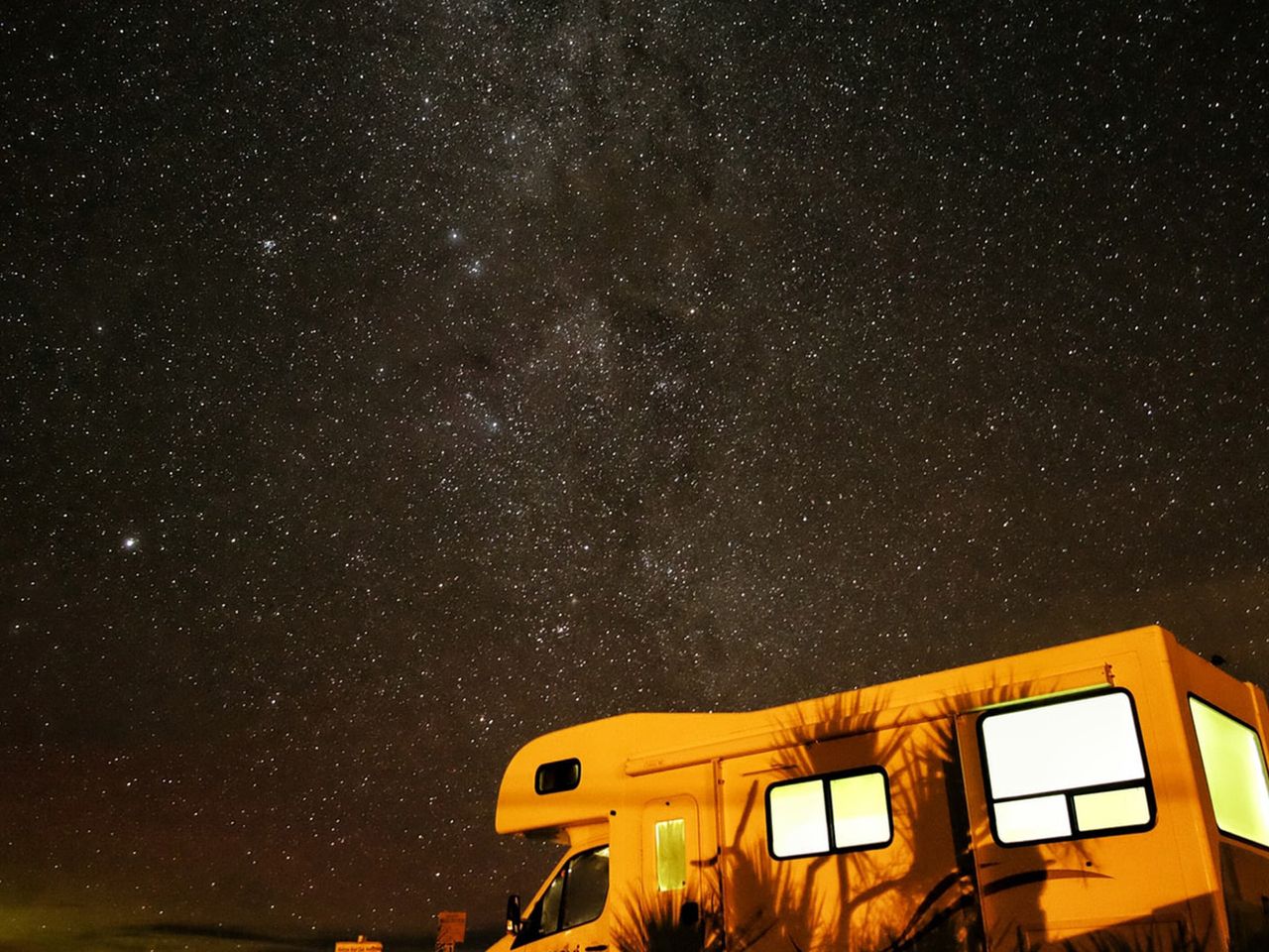 Camping unterm Sternenhimmel, Wohnmobil