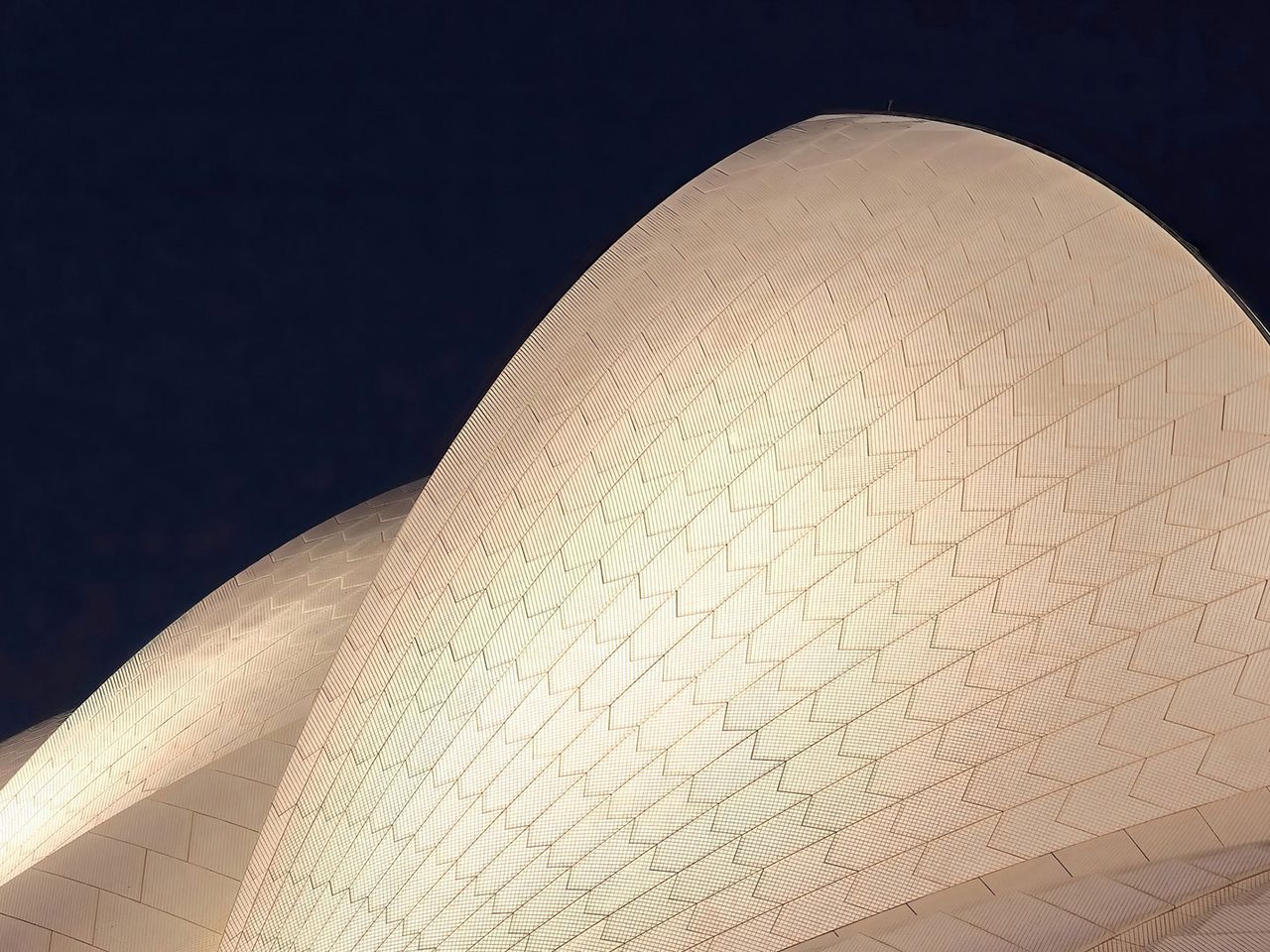 Rund eine Million Keramikkacheln schmücken das Dach.