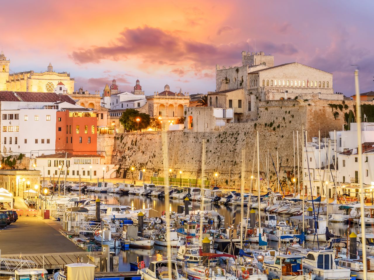 Hafen mit Booten in Ciutadella de Menorca