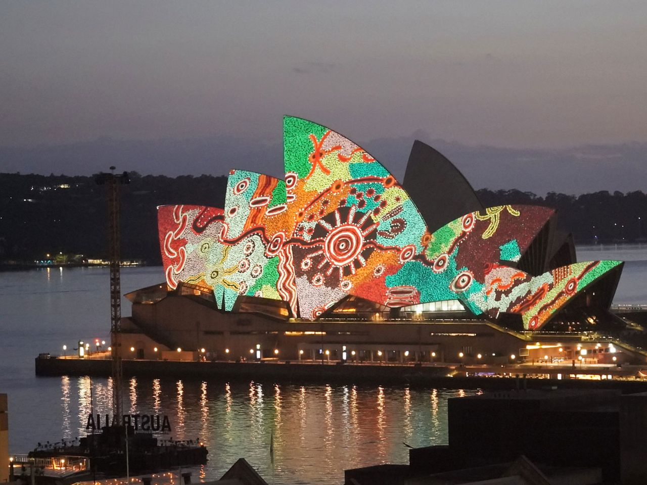 Lichtshow auf dem Dach des Sydney Opera House