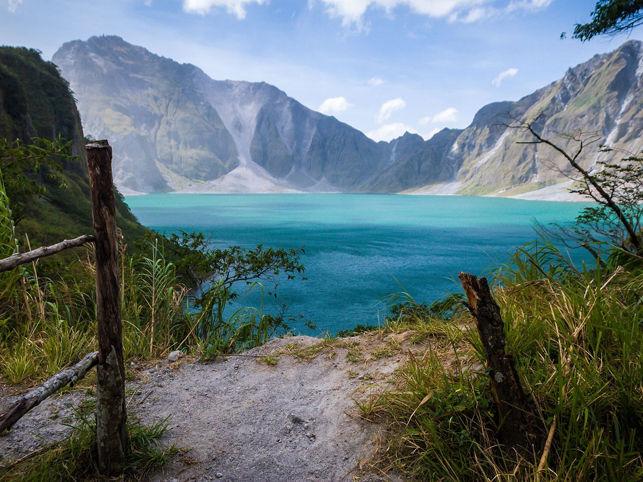 Pinatubo auf den Philippinen und Kratersee