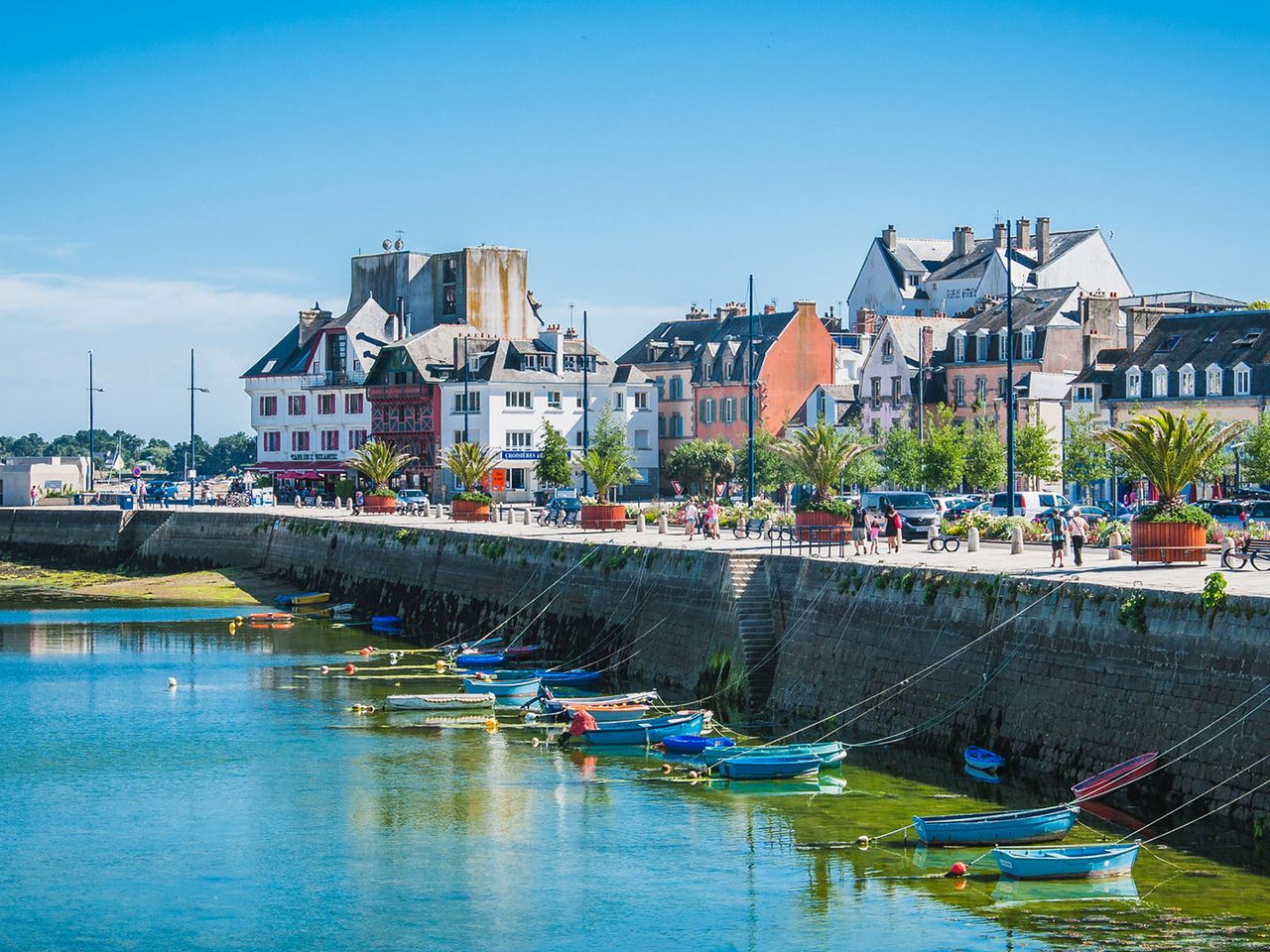 Boote am Hafen von Concarneau